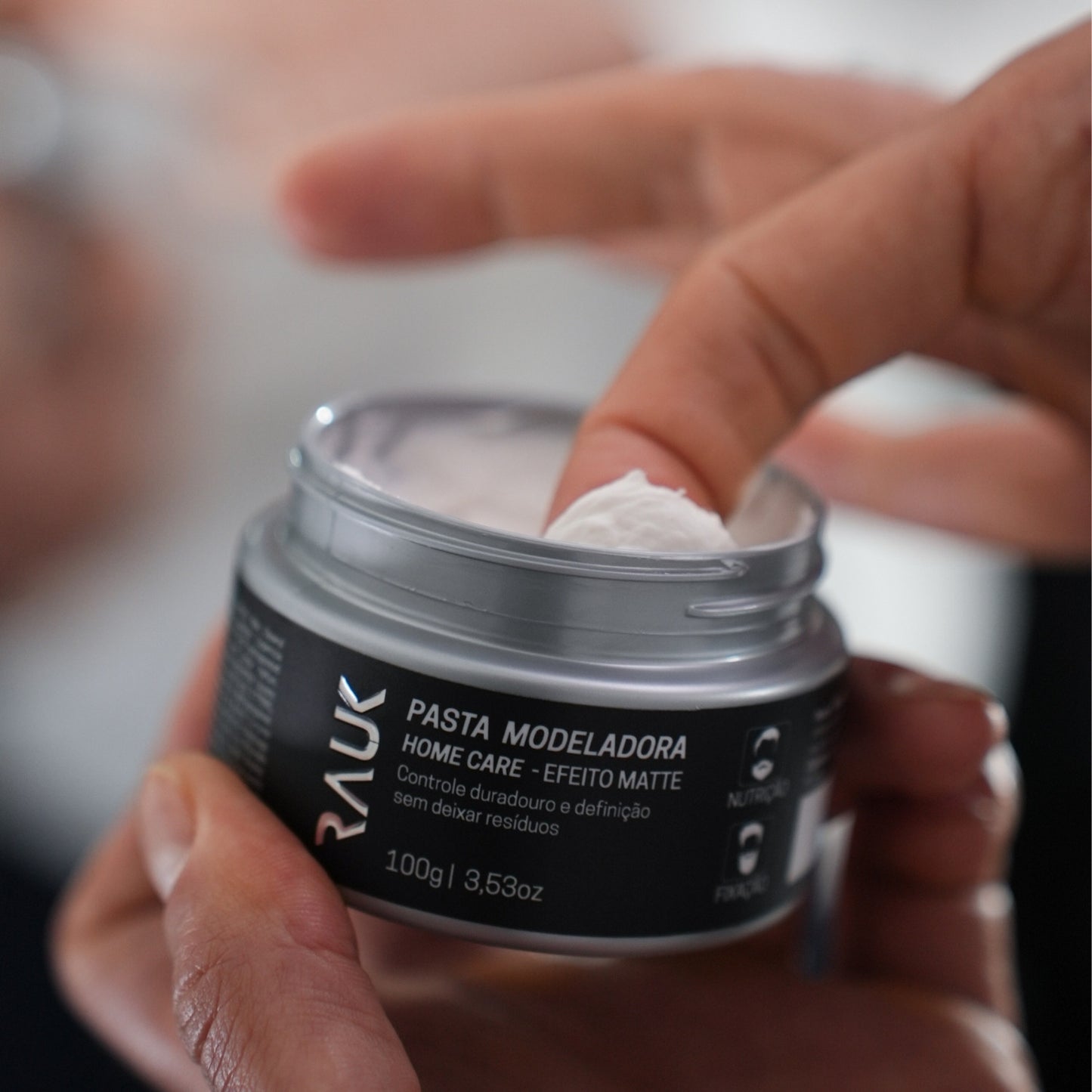 Matte Effect Styling Paste